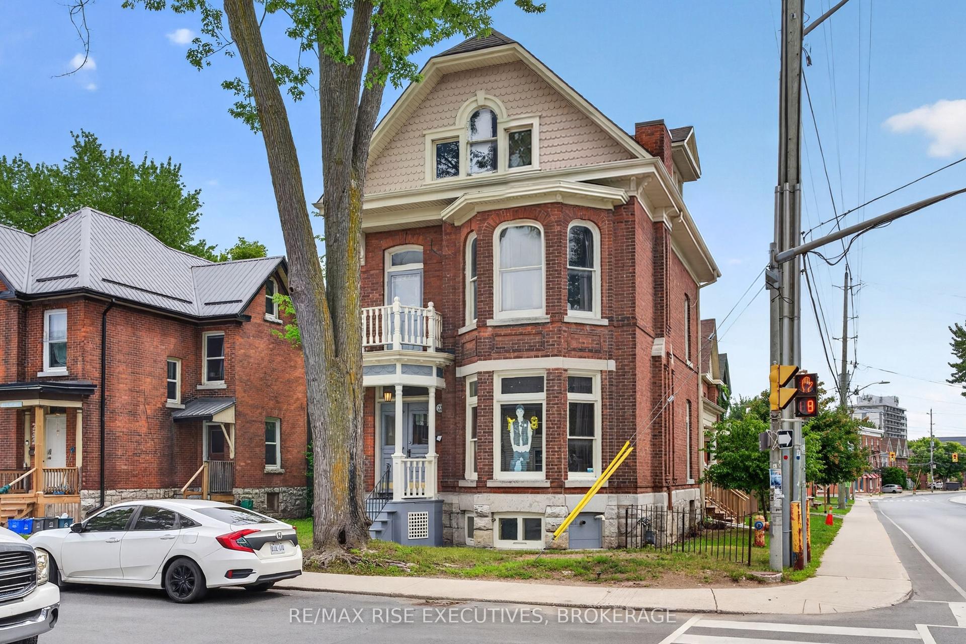 229 Alfred Street, Kingston — Detached for sale, photo 1