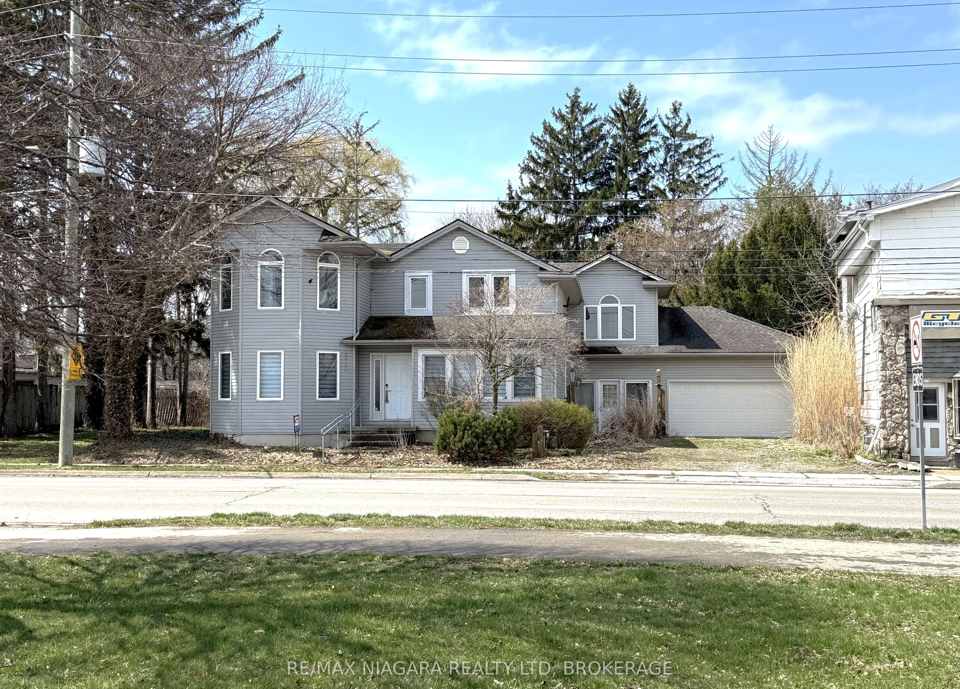 177 Niagara Boulevard — photo 1