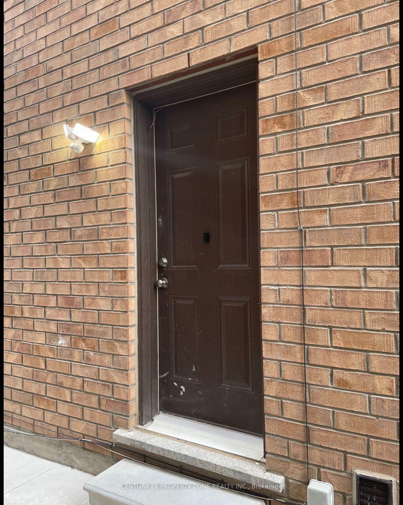 39 Hashmi Place, Brampton — Semi-Detached for lease, photo 1