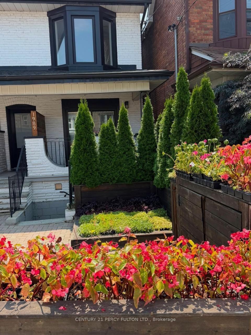 1989 Davenport Road Main floor - # 1 #Main floor - # 1, Toronto — Semi-Detached for lease, photo 1