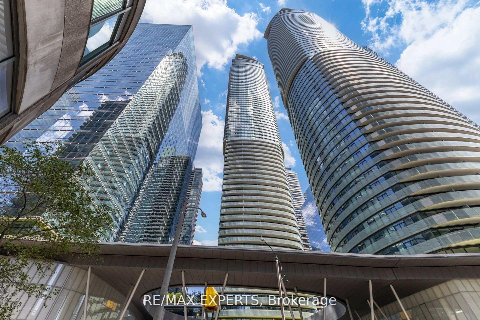 12 York Street 1504 #1504, Toronto — Condo for sale, photo 1