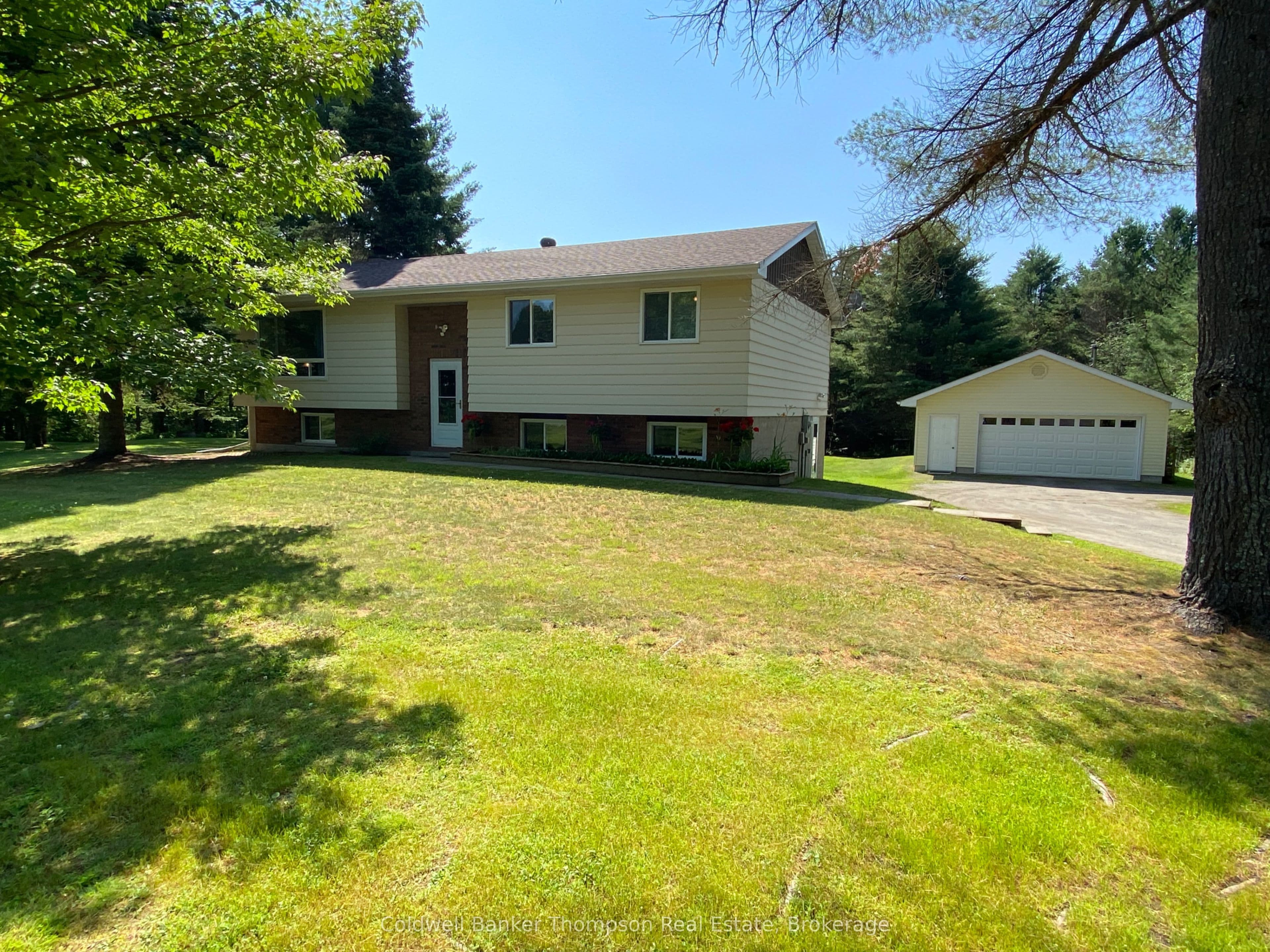 1803 Ravenscliffe Road — photo 1