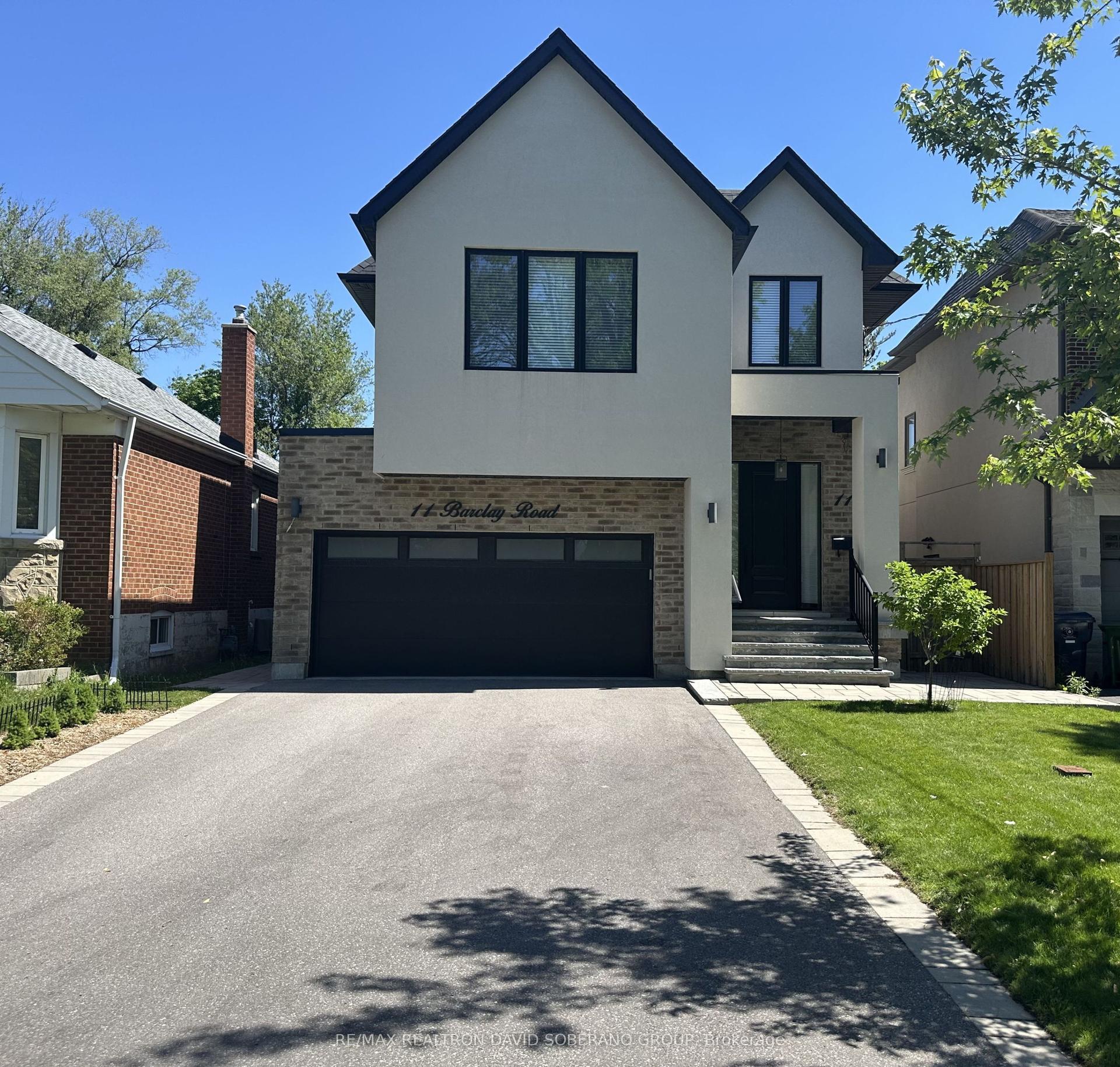 11 Barclay Road — photo 1