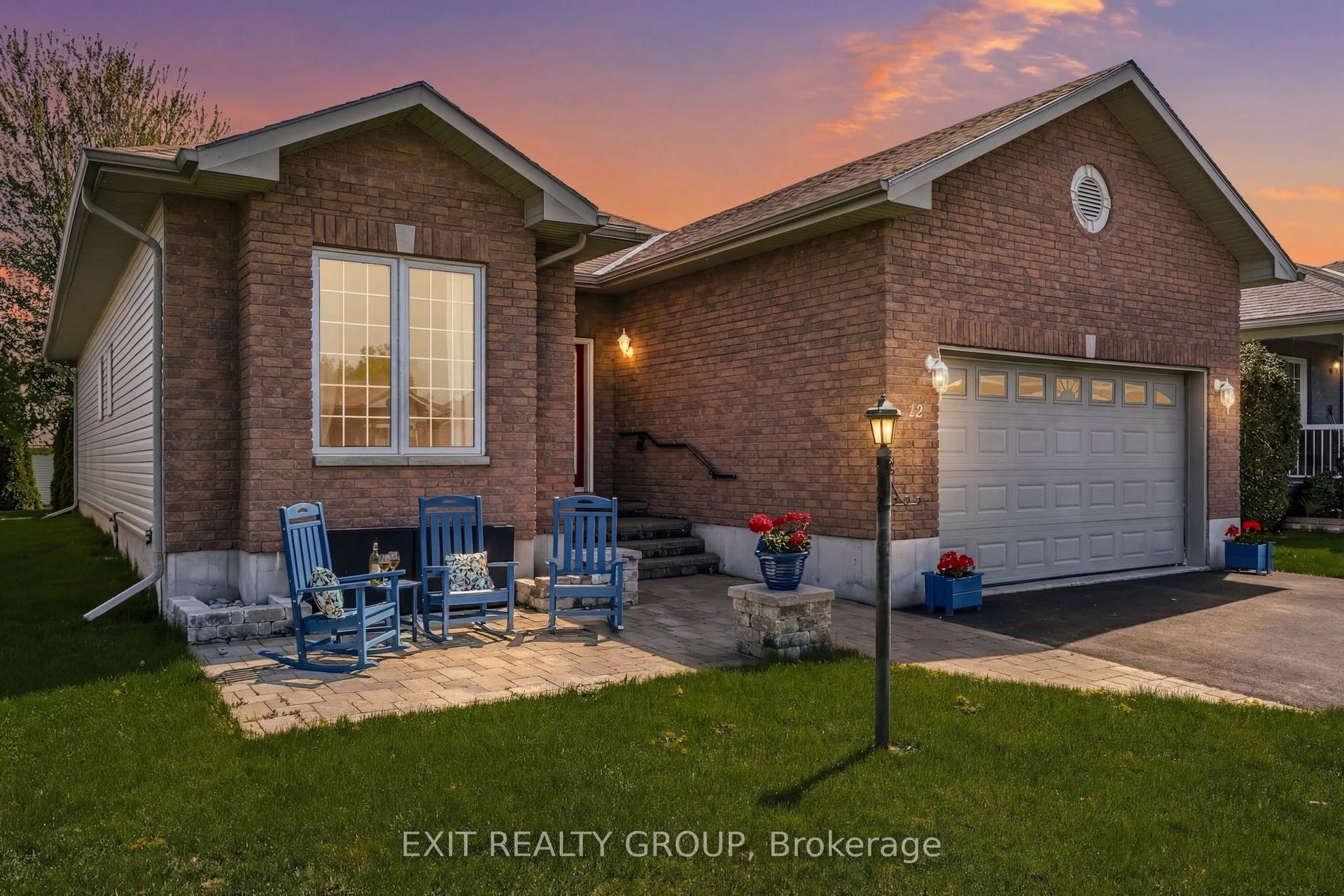 12 Aletha Drive — photo 1