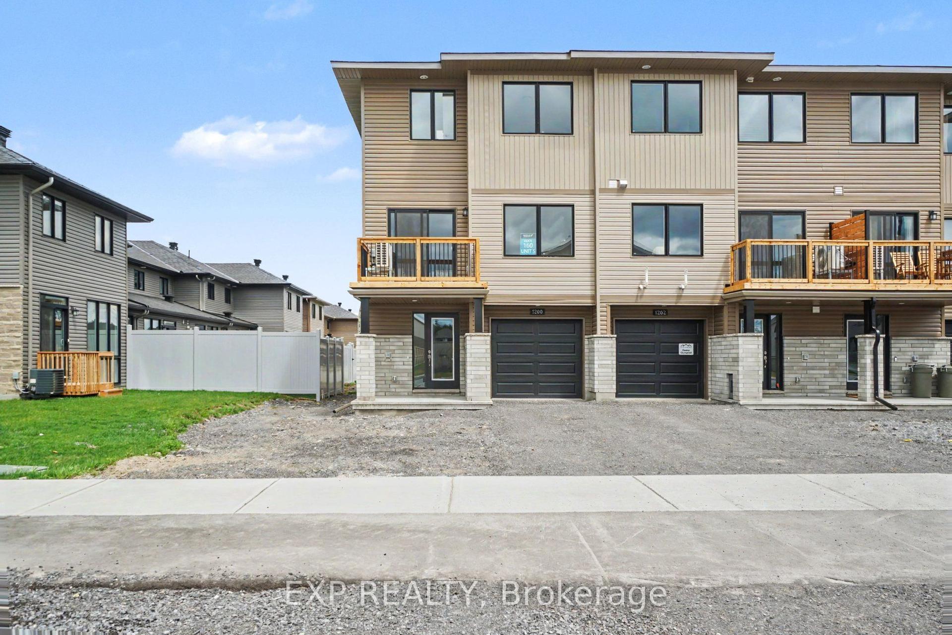 1200 Cope Drive, Stittsville - Munster - Richmond — Townhouse for sale, photo 1
