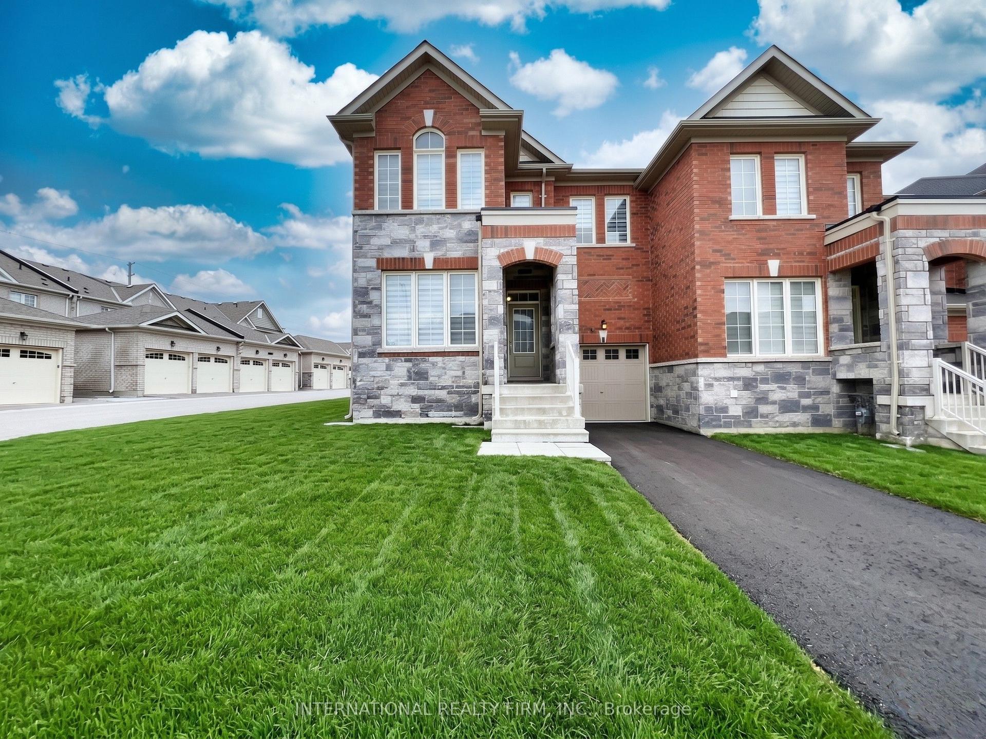 1 frederick pearson Street — photo 1