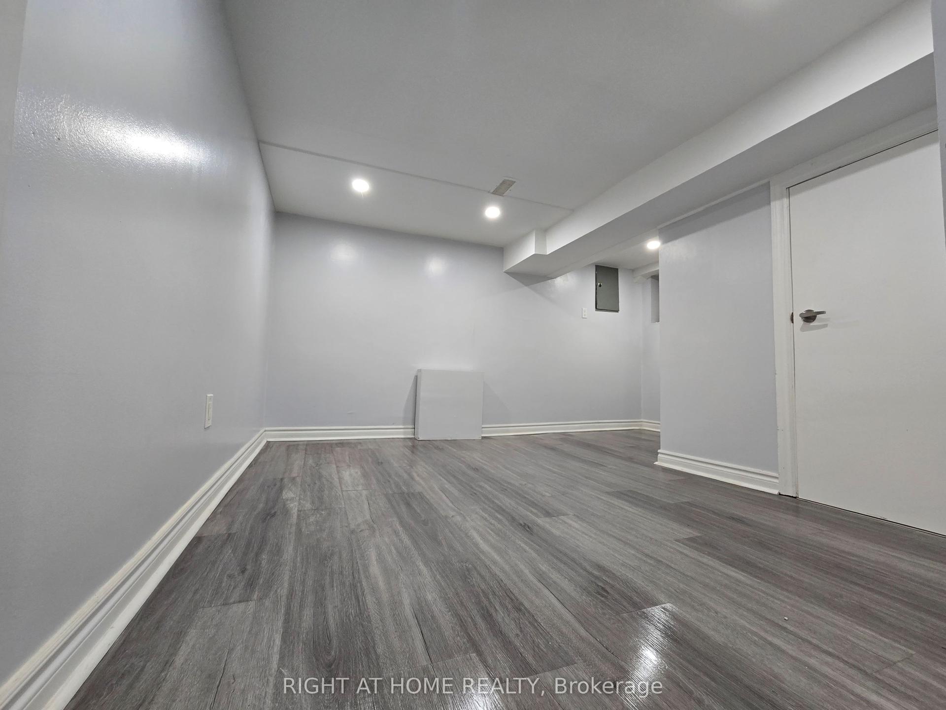984 Ossington Avenue BSMT #BSMT, Toronto — Semi-Detached for lease, photo 1