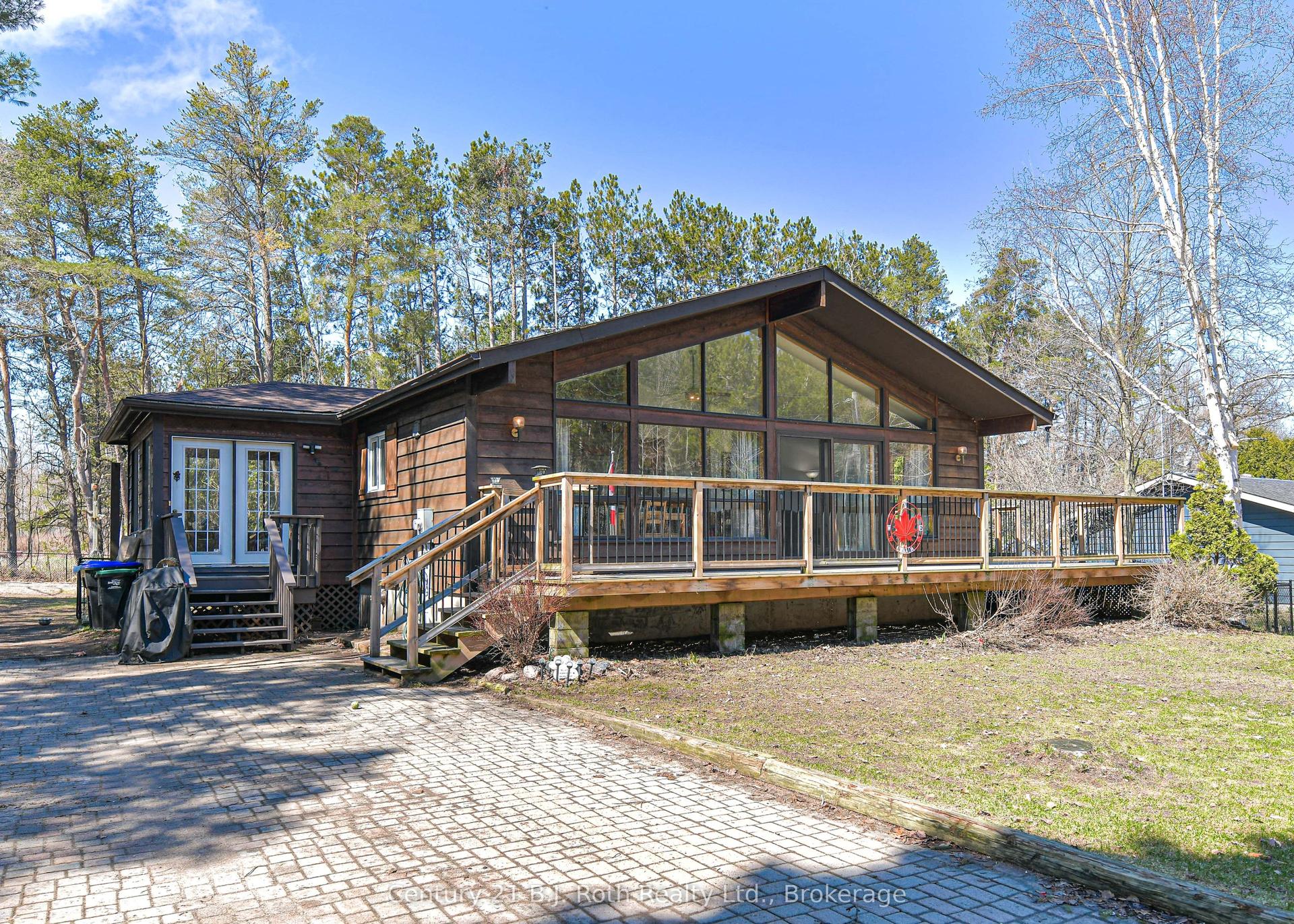 2352 Reeves Road — photo 1