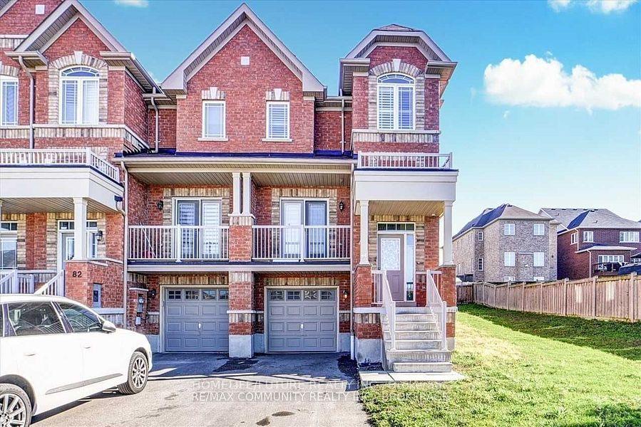 84 Wimbledon Court, Whitby — Townhouse for lease, photo 1