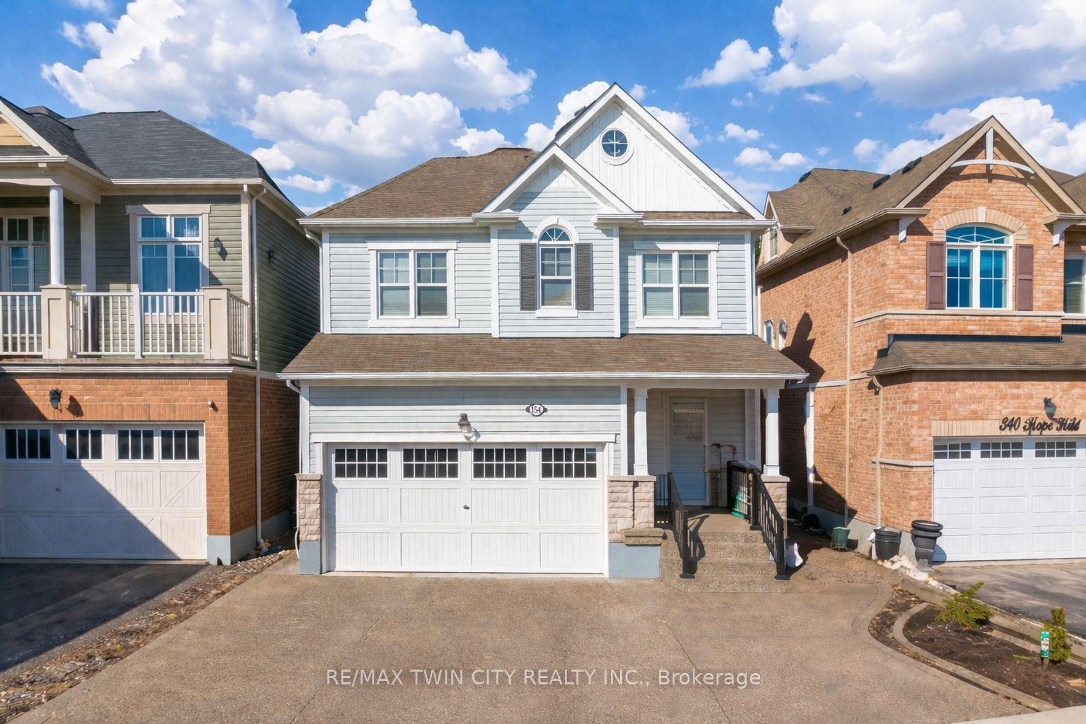 334 Apple Hill Crescent — photo 1