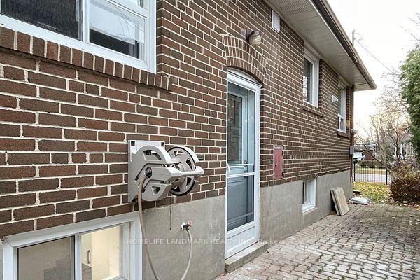 236 Colborne Avenue lower #lower — photo 1
