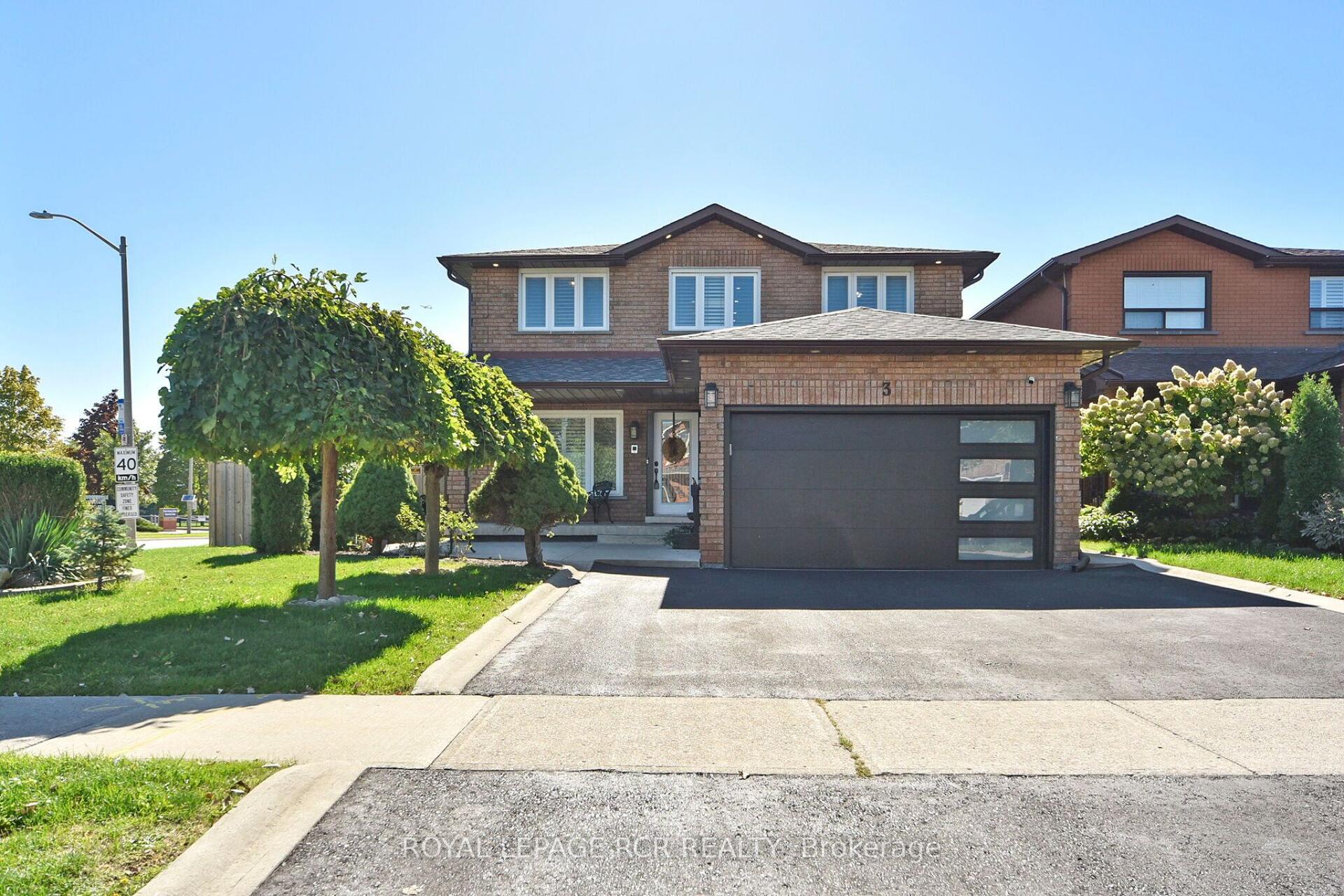 3 Jackman Crescent — photo 1