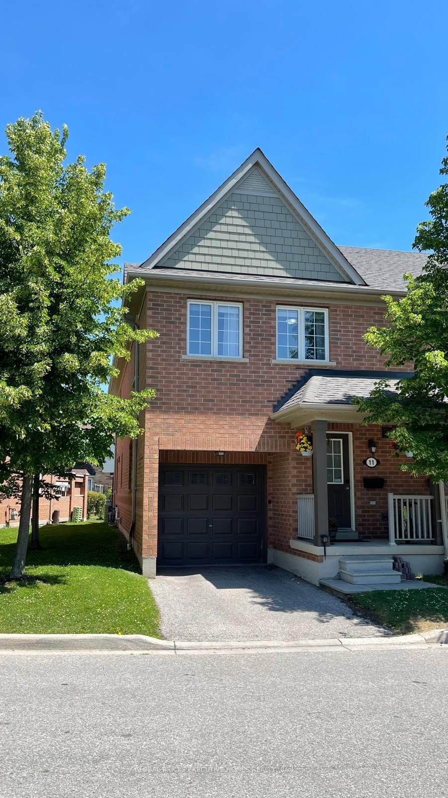 5255 Palmetto Place 11 #11, Mississauga — Condo Town for lease, photo 1