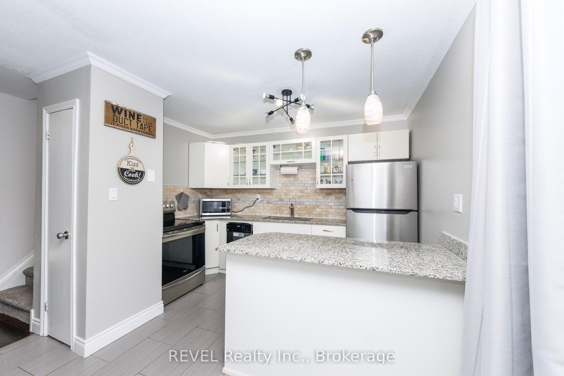 1300 Upper Ottawa Street 43 #43 — photo 1