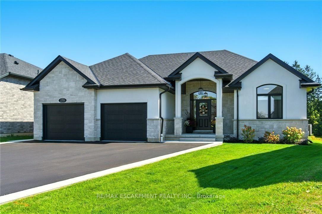 270 Charles Street, Norfolk — Detached for sale, photo 1
