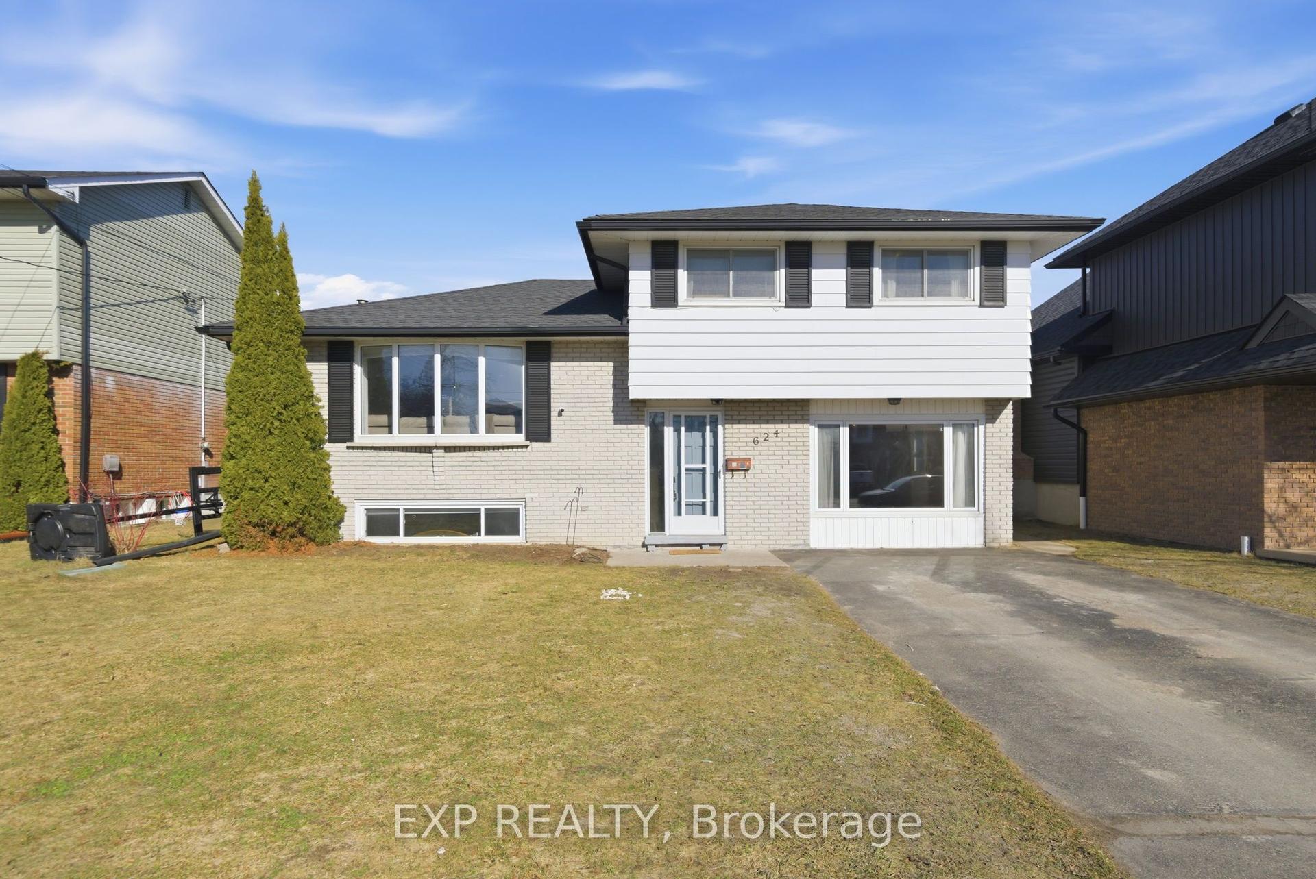 624 Bayfield Court — photo 1