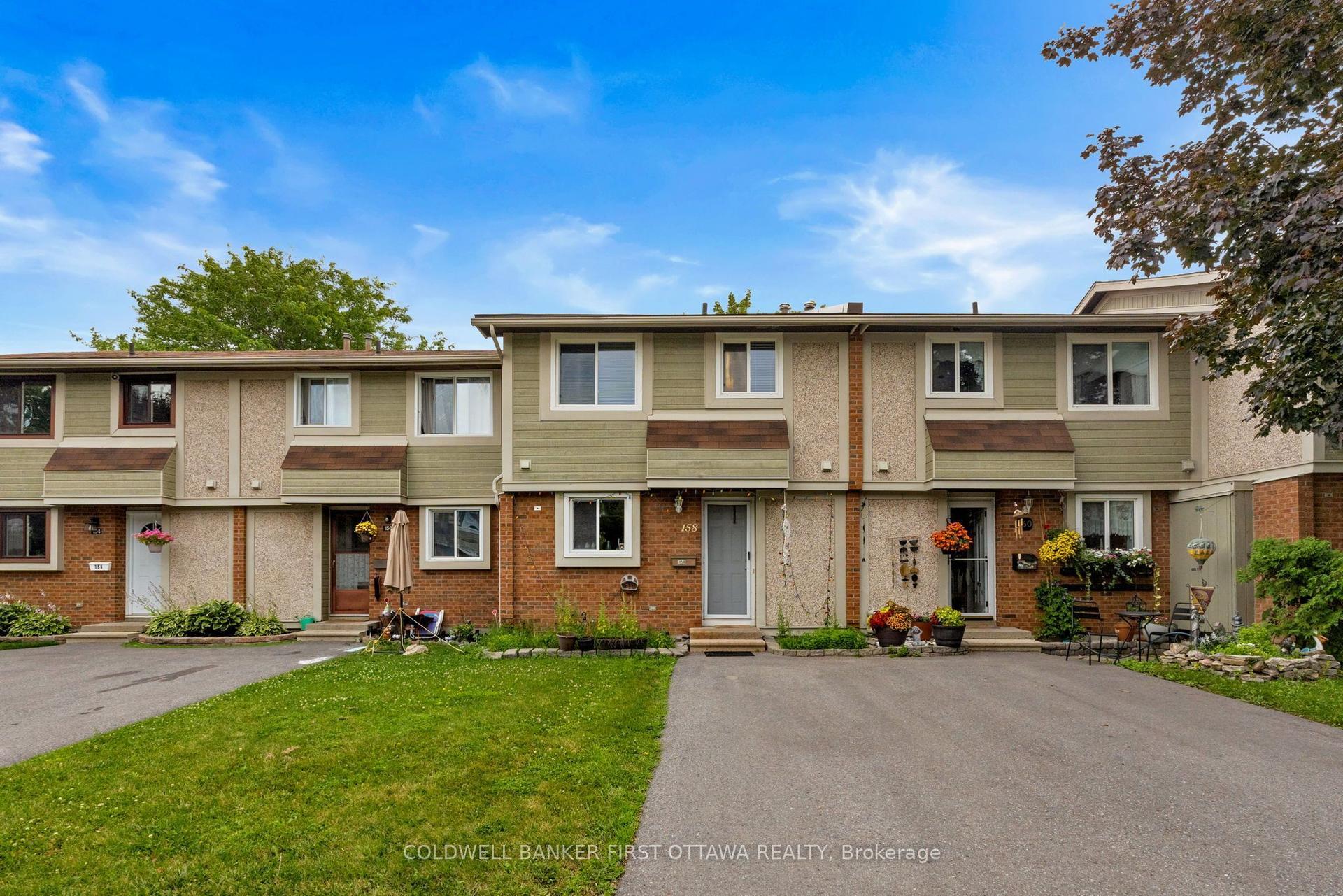 158 Barrow Crescent 19 #19, Kanata — Condo Town for sale, photo 1