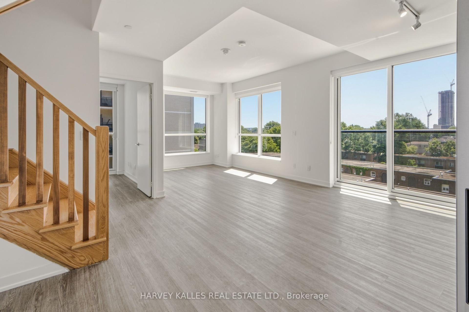 94 Eastdale Avenue 524 #524, Toronto — Condo Town for lease, photo 1