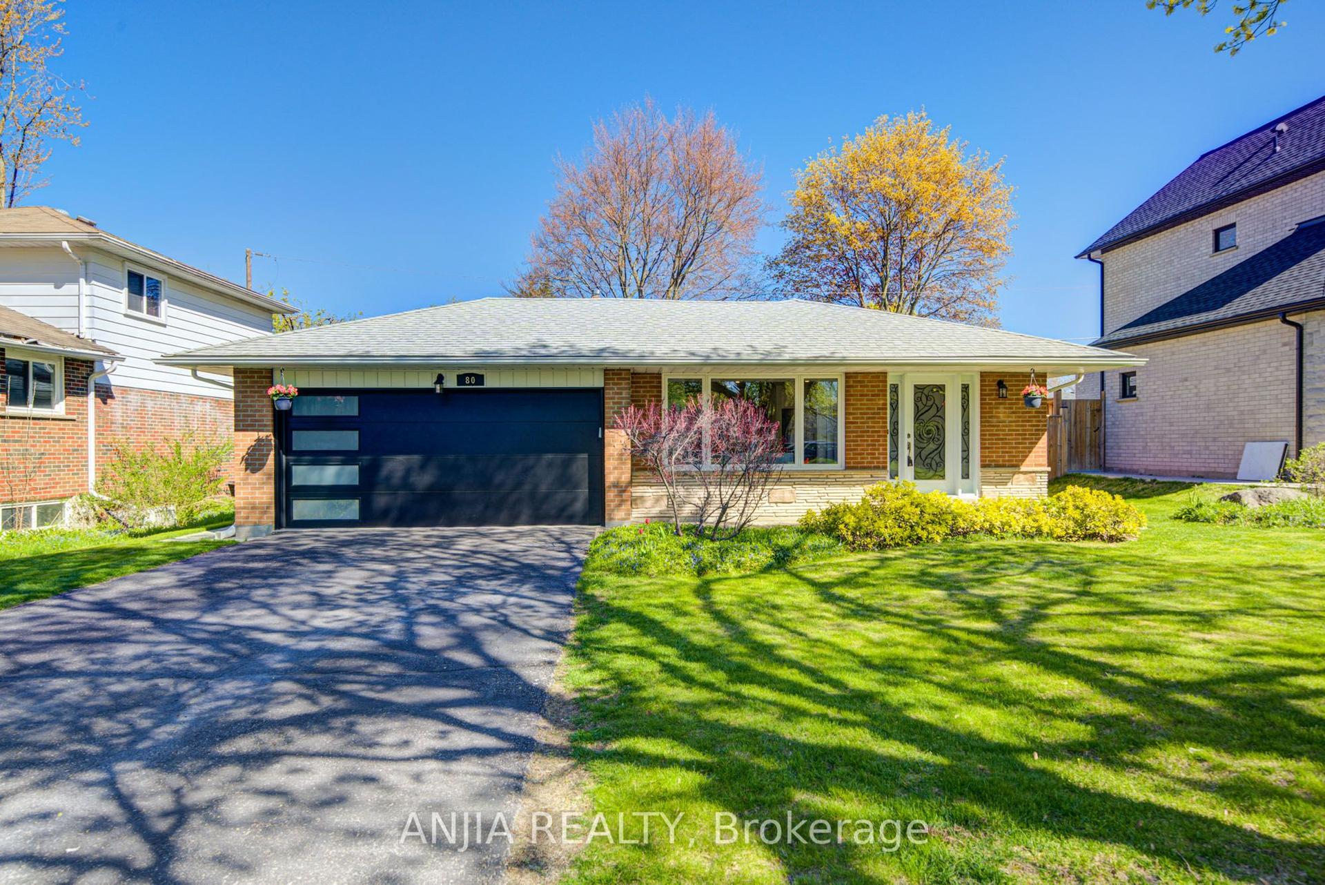 80 Southdale Drive — photo 1