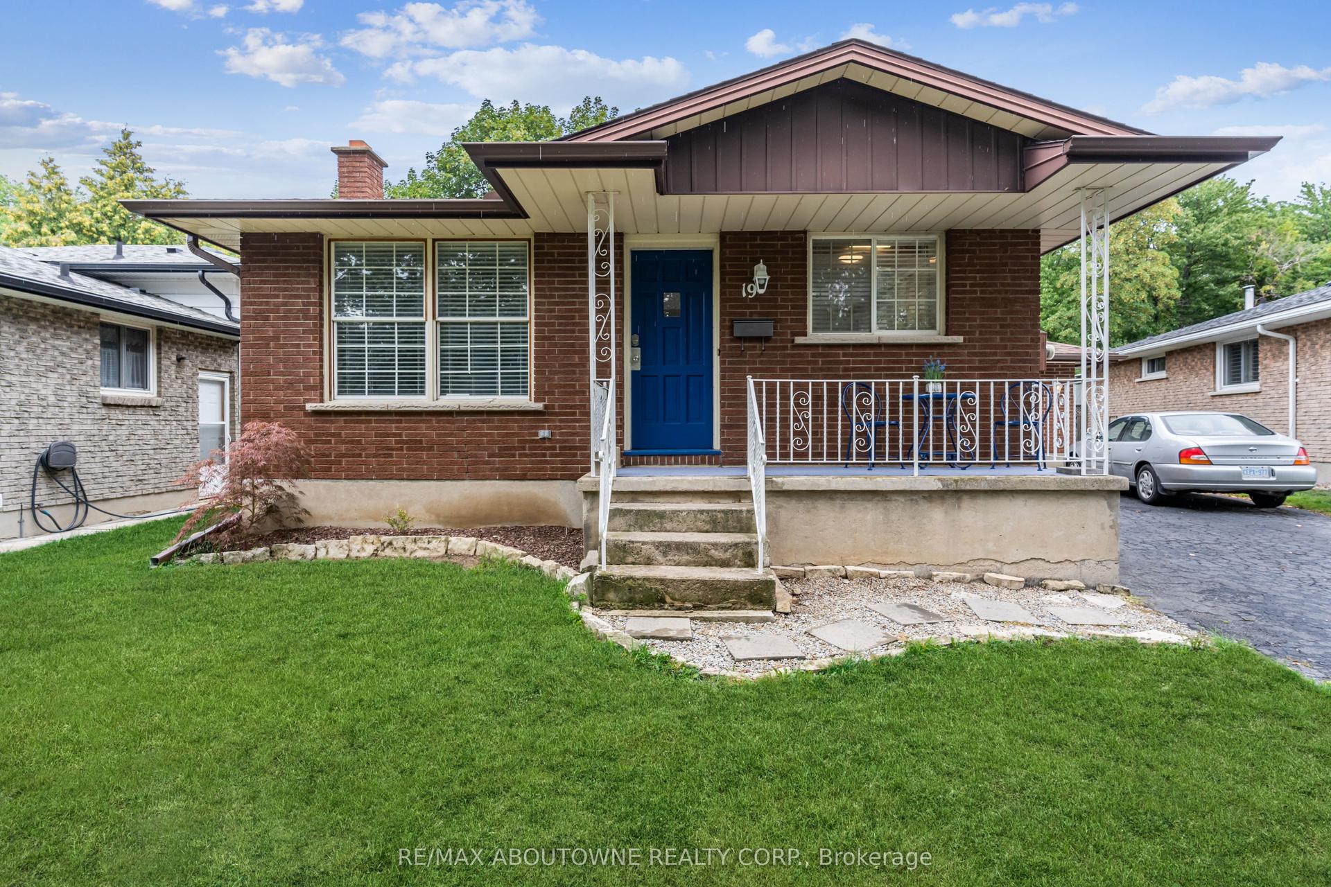19 Friars Court, St. Catharines — Detached for lease, photo 1