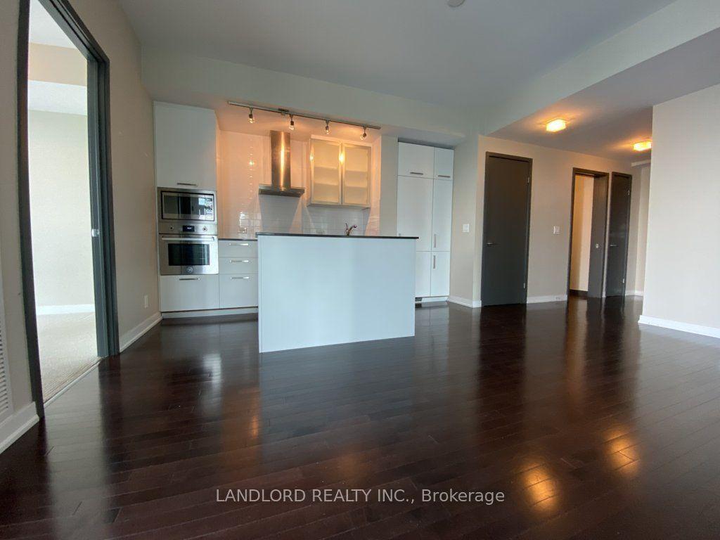 14 York Street 3403 #3403, Toronto — Condo for lease, photo 1