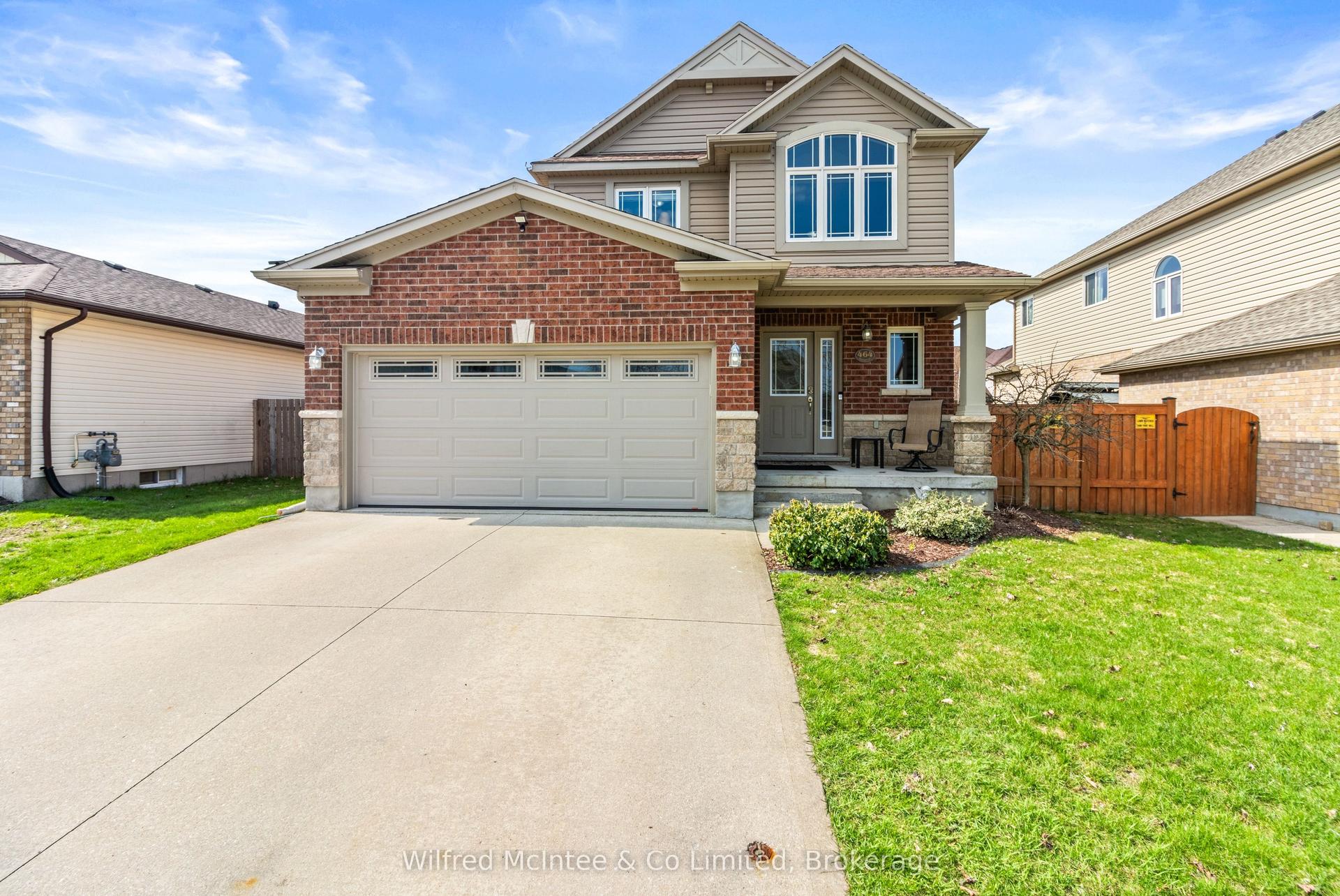 464 Joseph Street — photo 1