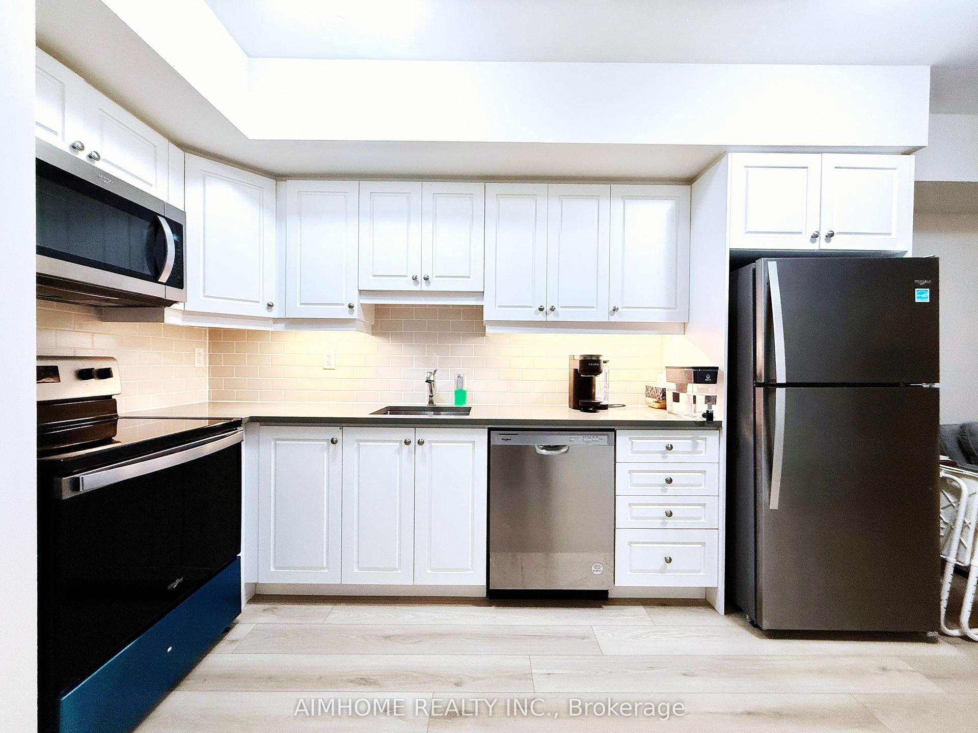58 Elizabeth Street S 2203 #2203, Richmond Hill — Condo Town for sale, photo 1