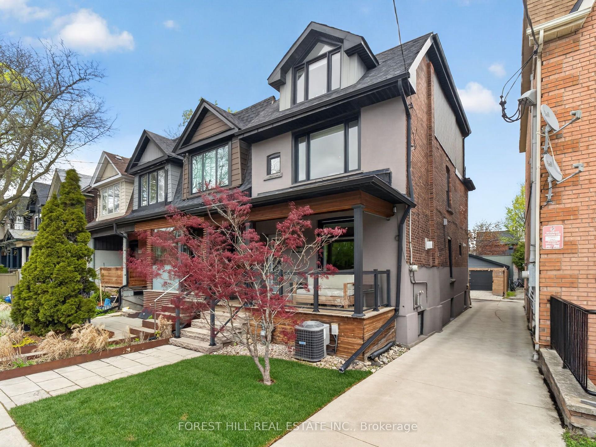 1045 Dovercourt Road — photo 1