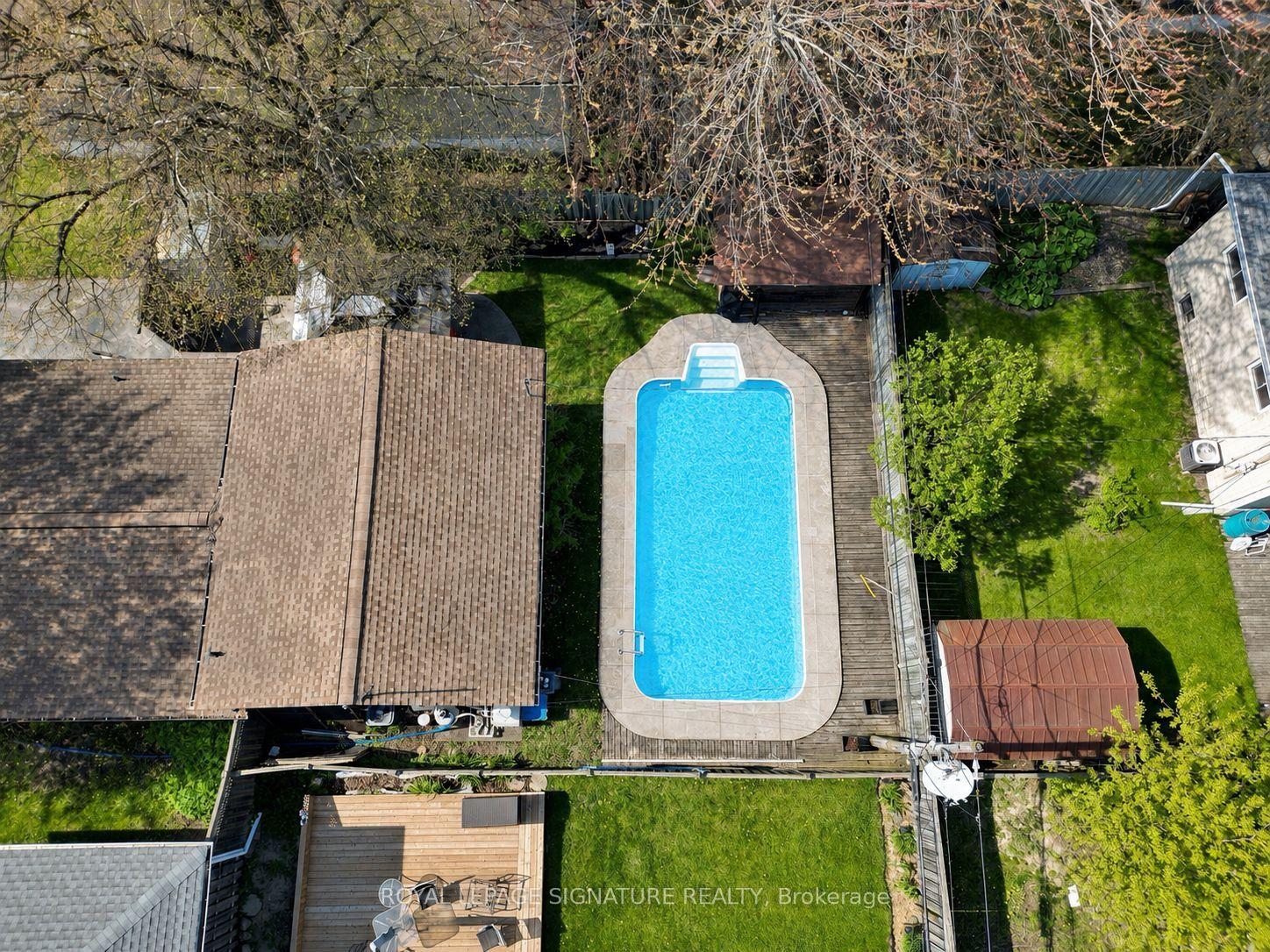 821 Krosno Boulevard — photo 1