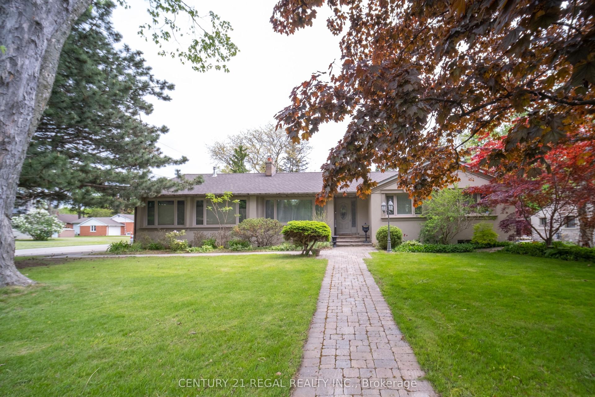 1361 Lochlin Trail bsmt #bsmt — photo 1