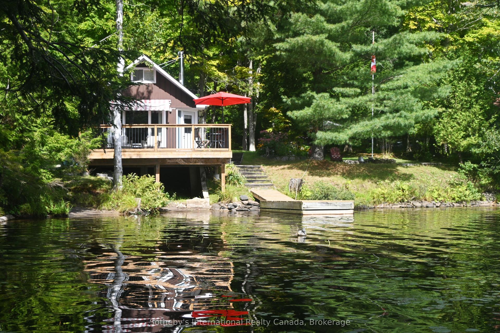28 Pinewood Road — photo 1