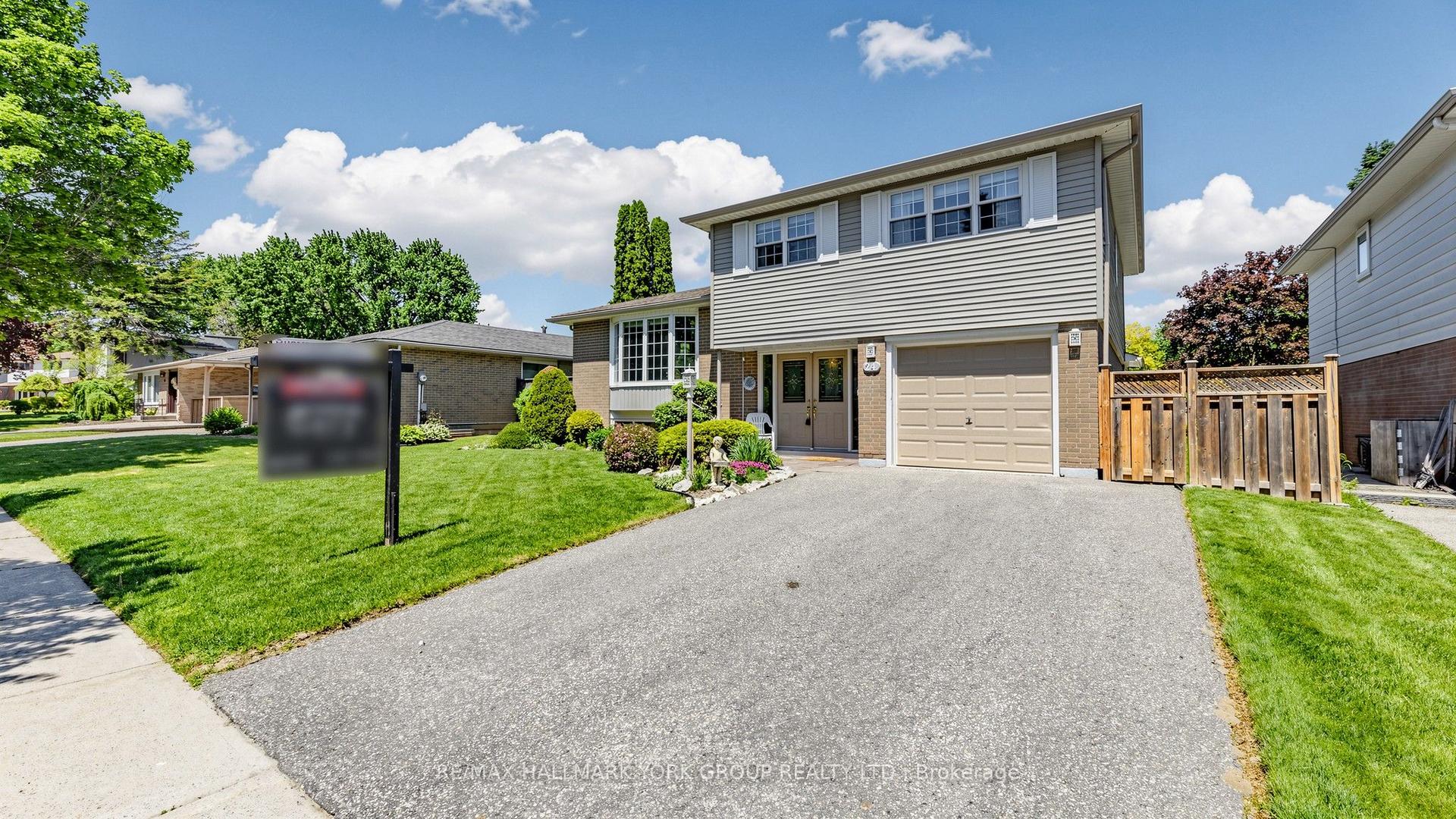 24 Devins Drive — photo 1