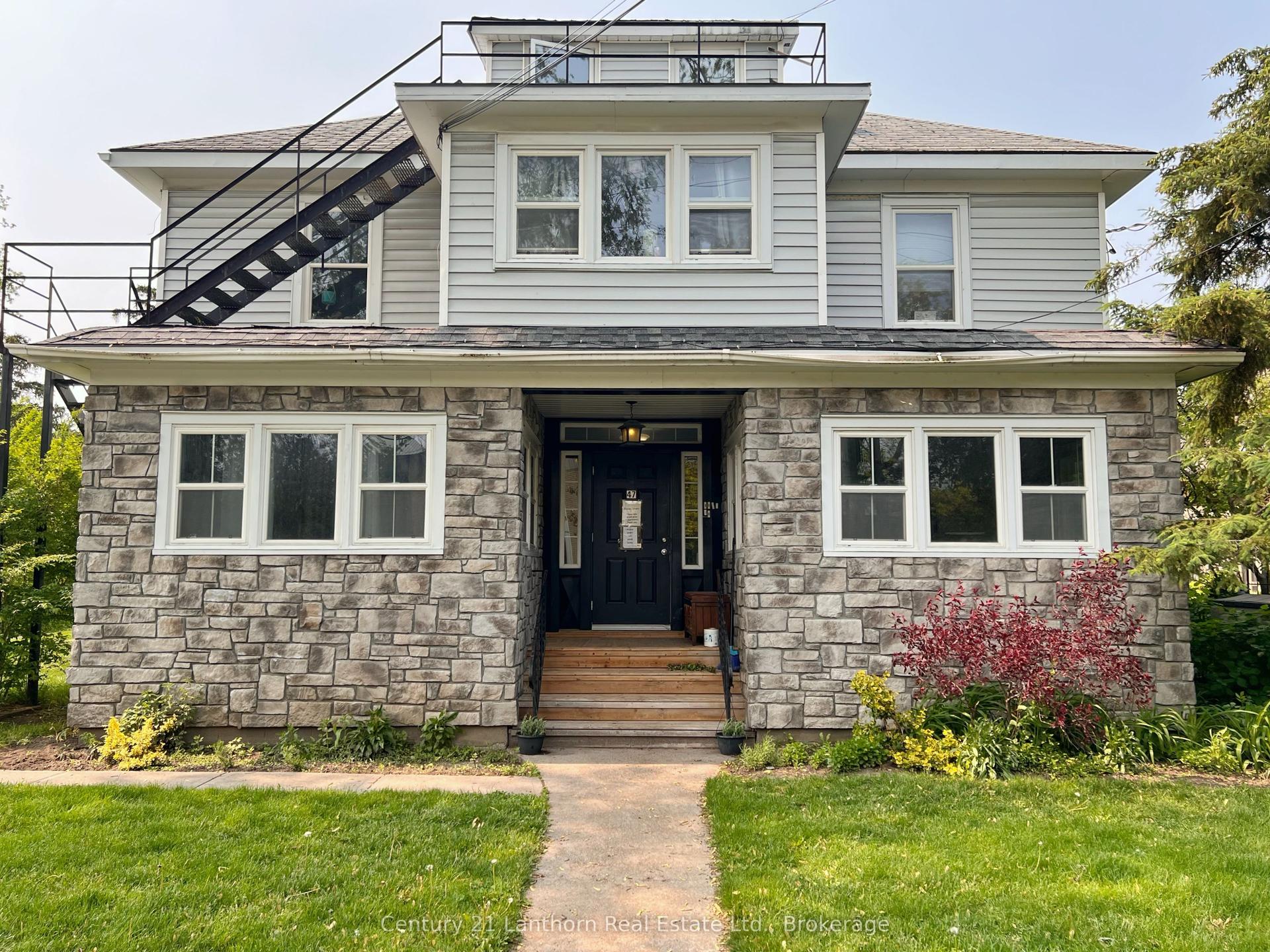 47 King Street — photo 1
