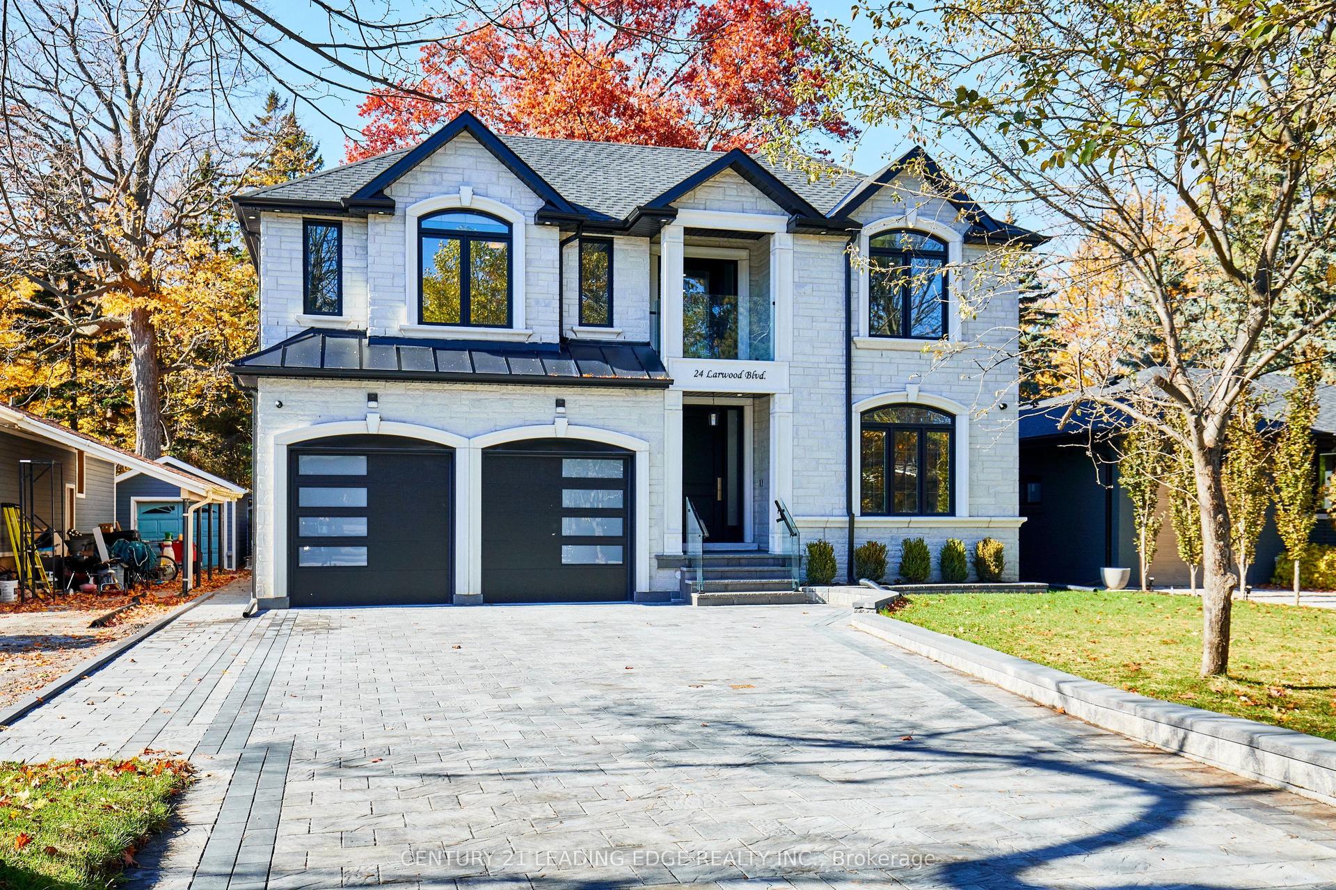 24 Larwood Boulevard — photo 1
