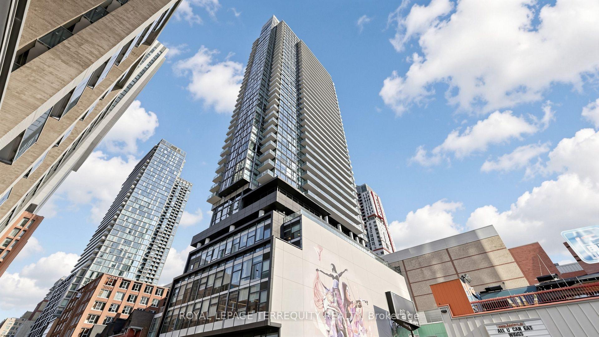 290 Adelaide Street W 3512 #3512, Toronto — Condo for sale, photo 1