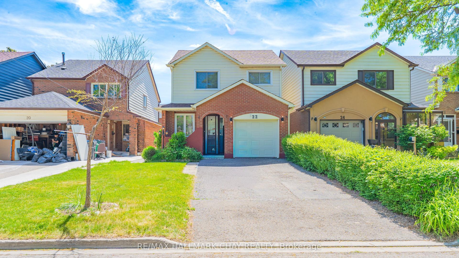 22 Rowe Court — photo 1