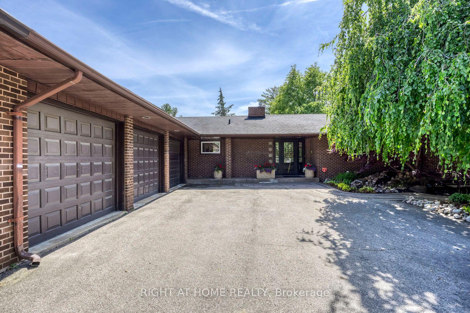 5290 Creditview Road — photo 1