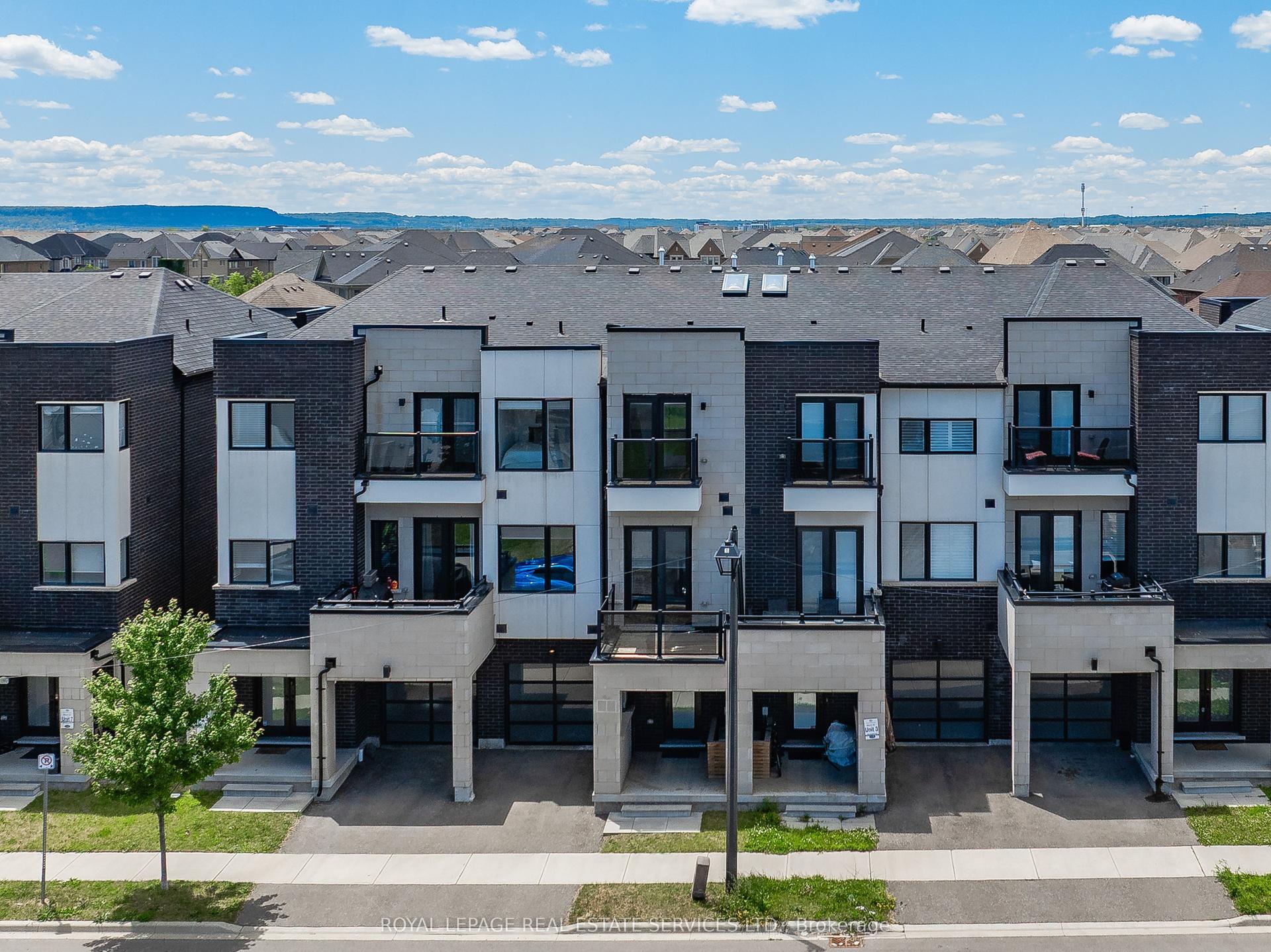 1403 Clarriage Court, Milton — Townhouse for lease, photo 1