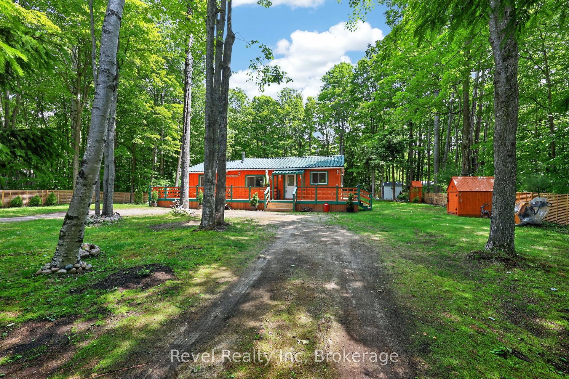 49 WOLFE Trail, Tiny — Detached for sale, photo 1