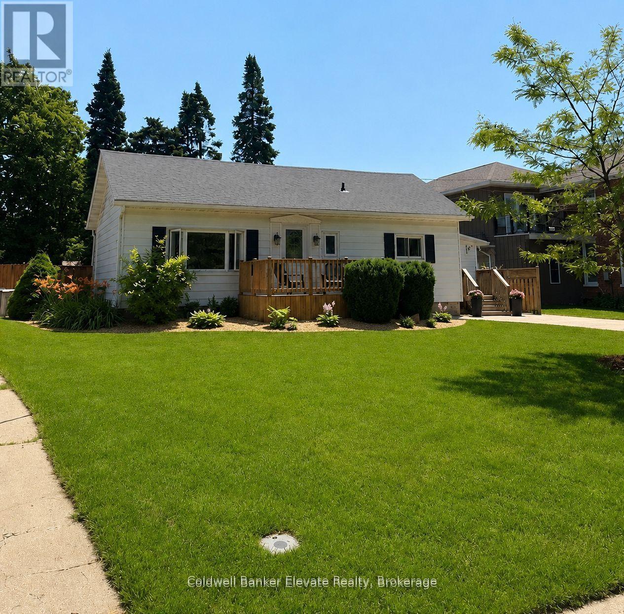 1625 5th Avenue E, Owen Sound — Detached for sale, photo 1