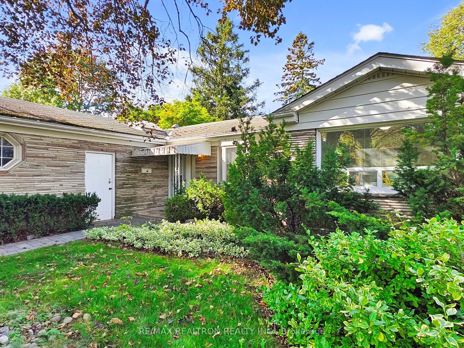 46 Palomino Crescent, Toronto — Detached for sale, photo 1