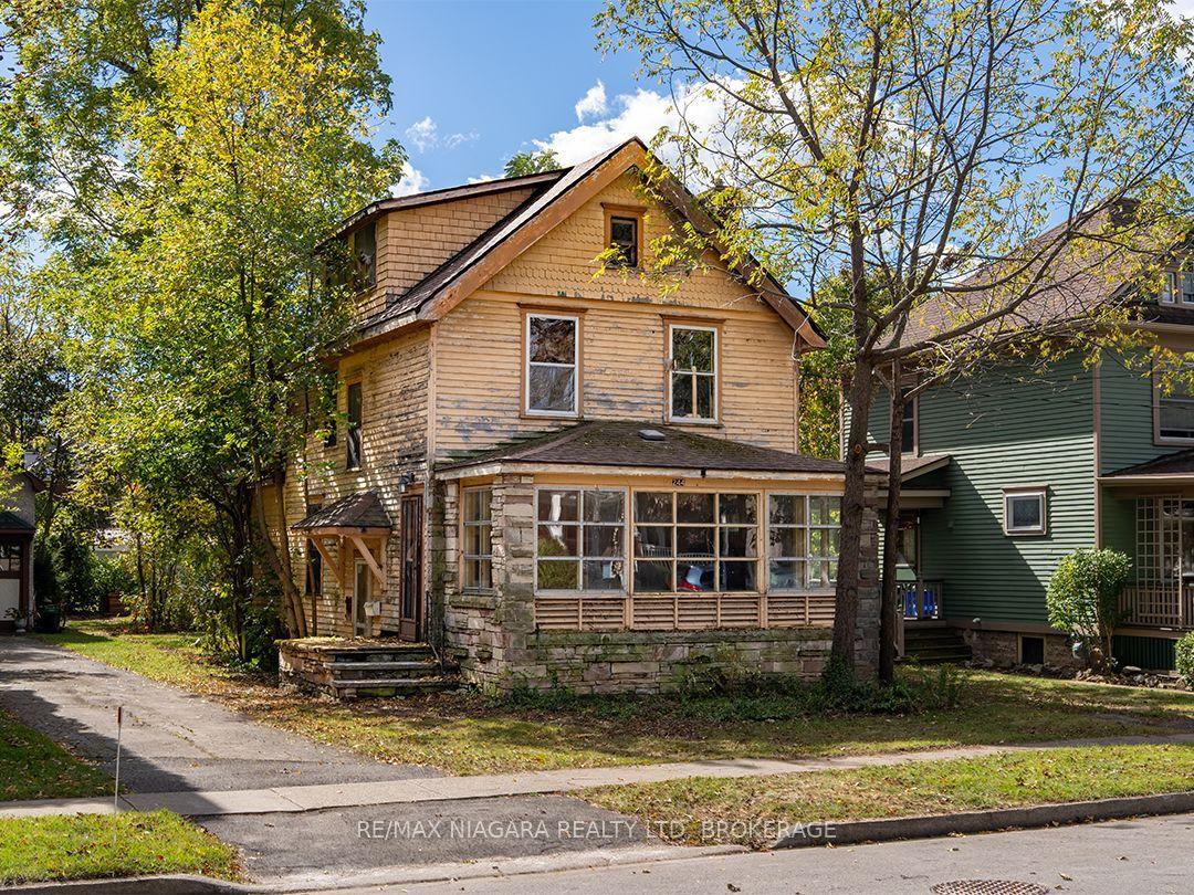 244 Charlotte Street, Port Colborne — Detached for sale, photo 1