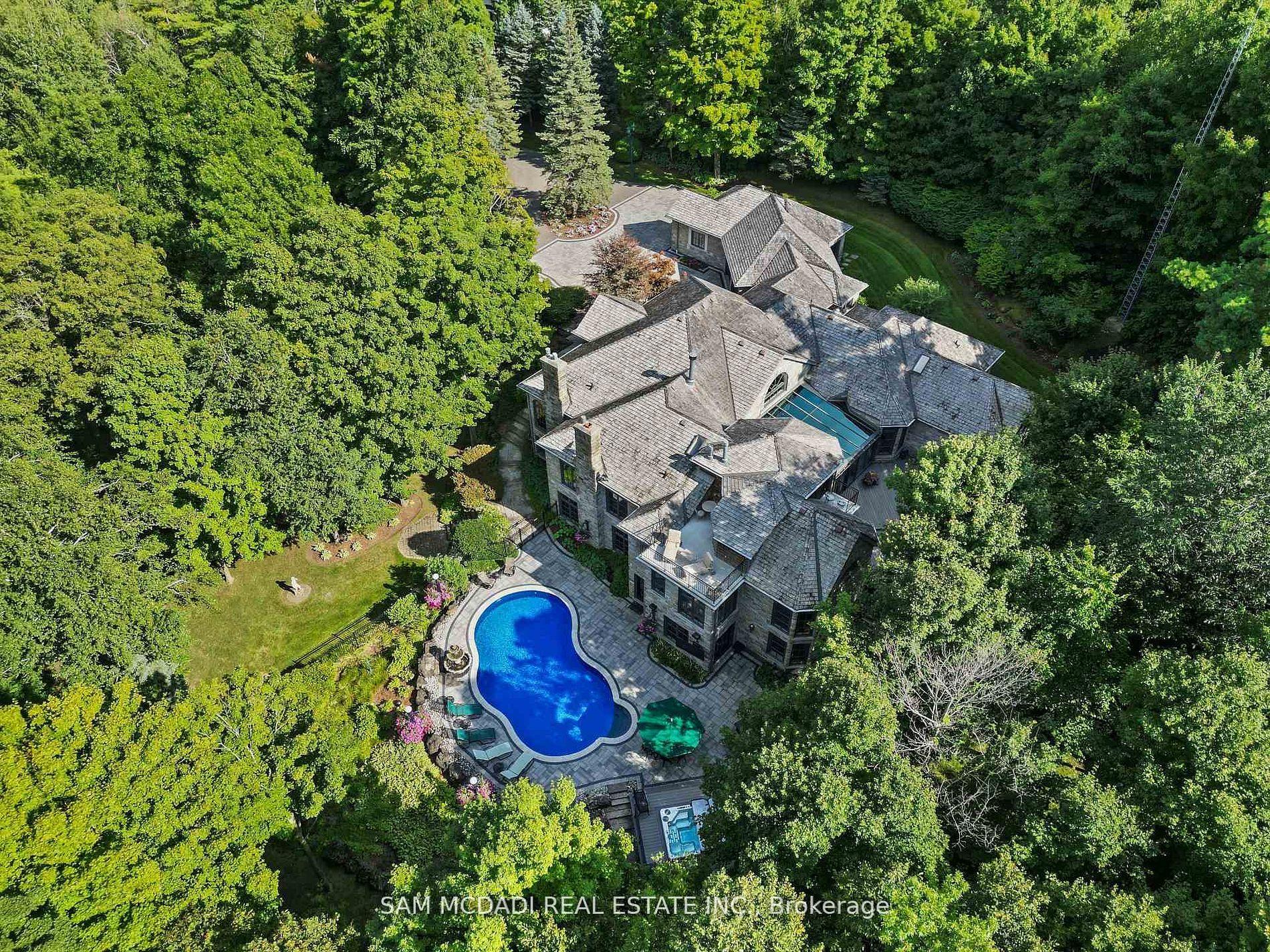 10140 Pineview Trail — photo 1