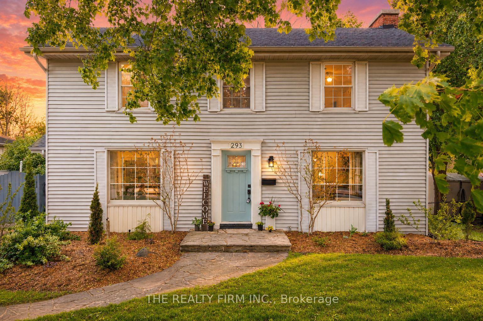 293 Carrie Street — photo 1