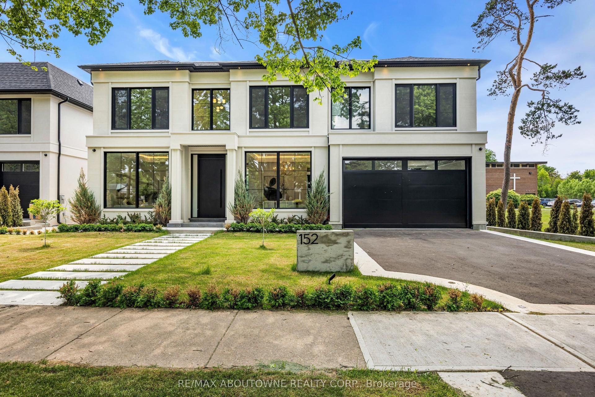 152 Third Line, Oakville — Detached for sale, photo 1
