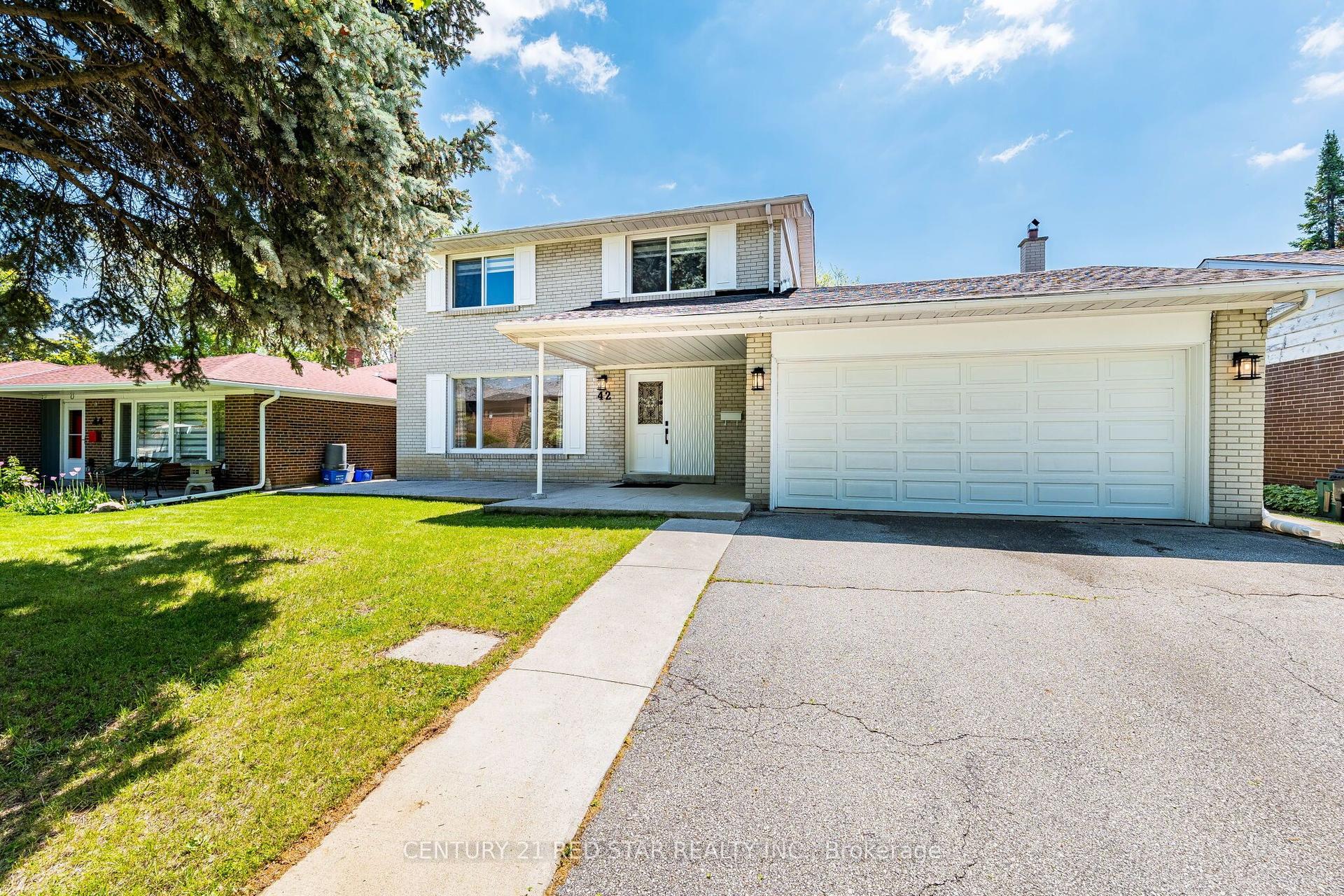 42 Broadfield Drive — photo 1