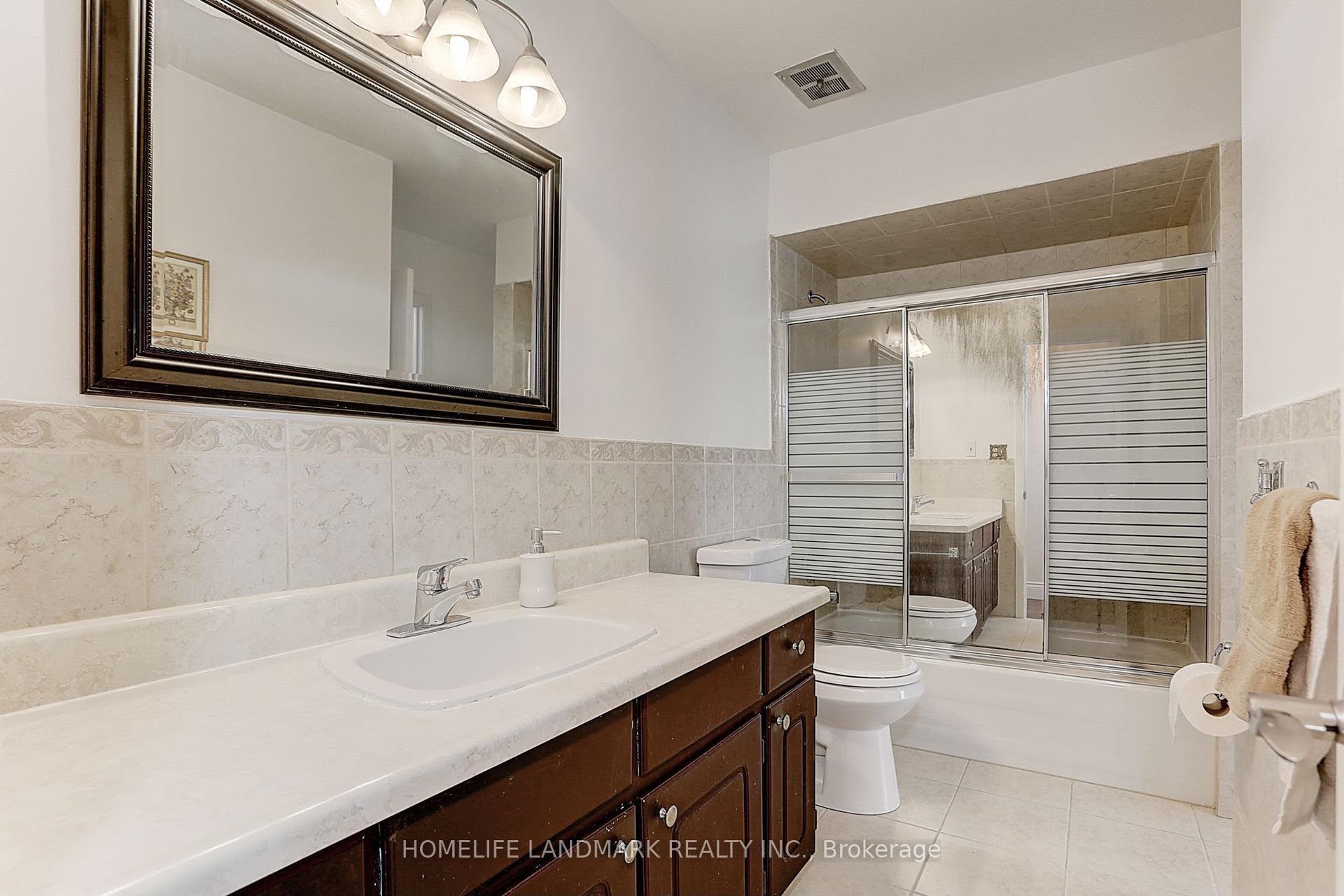 18 Faye Drive Main Unit #Main Unit, Toronto — Semi-Detached for lease, photo 1