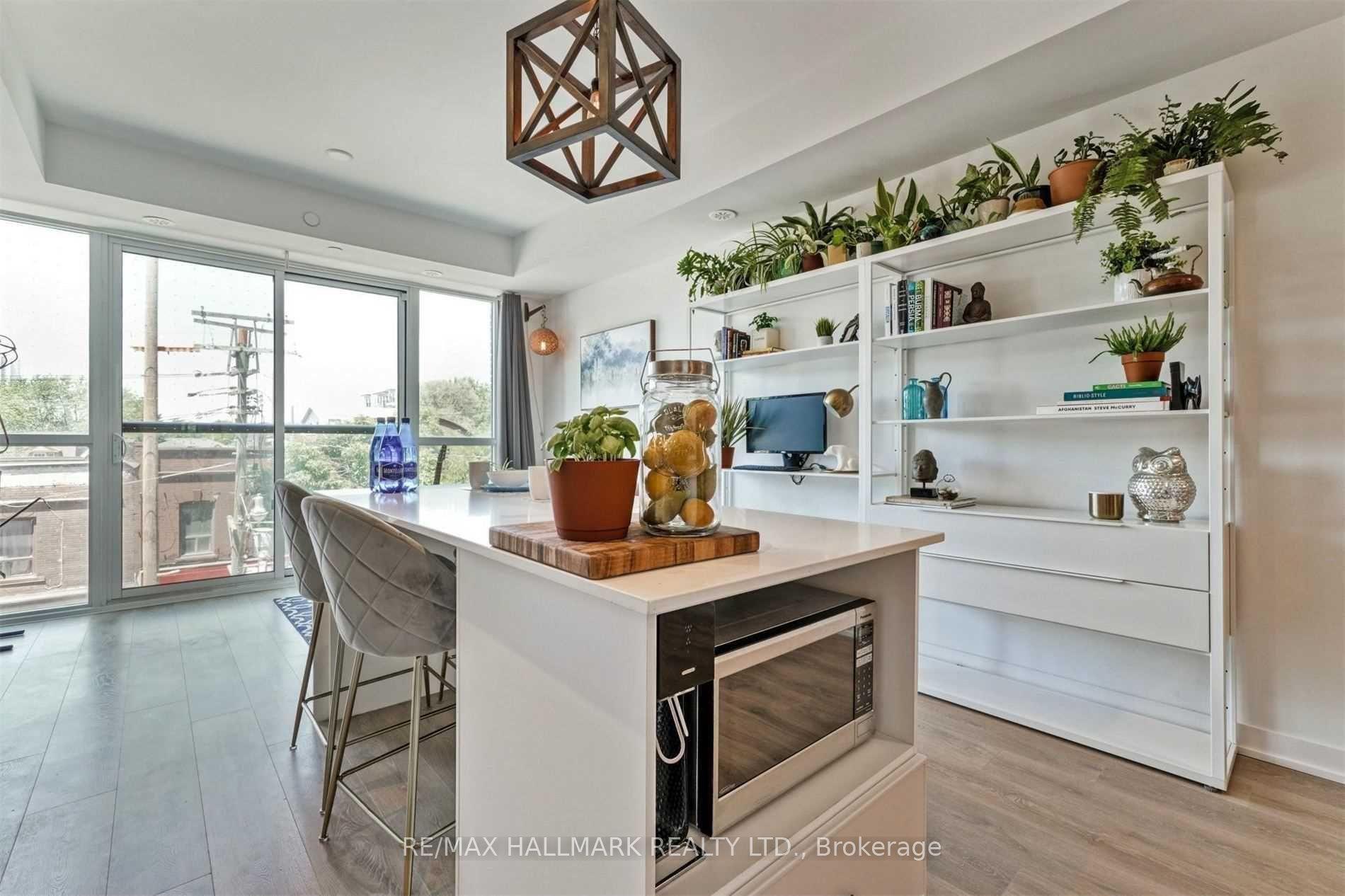 899 Queen Street E 307 #307, Toronto — Condo for lease, photo 1