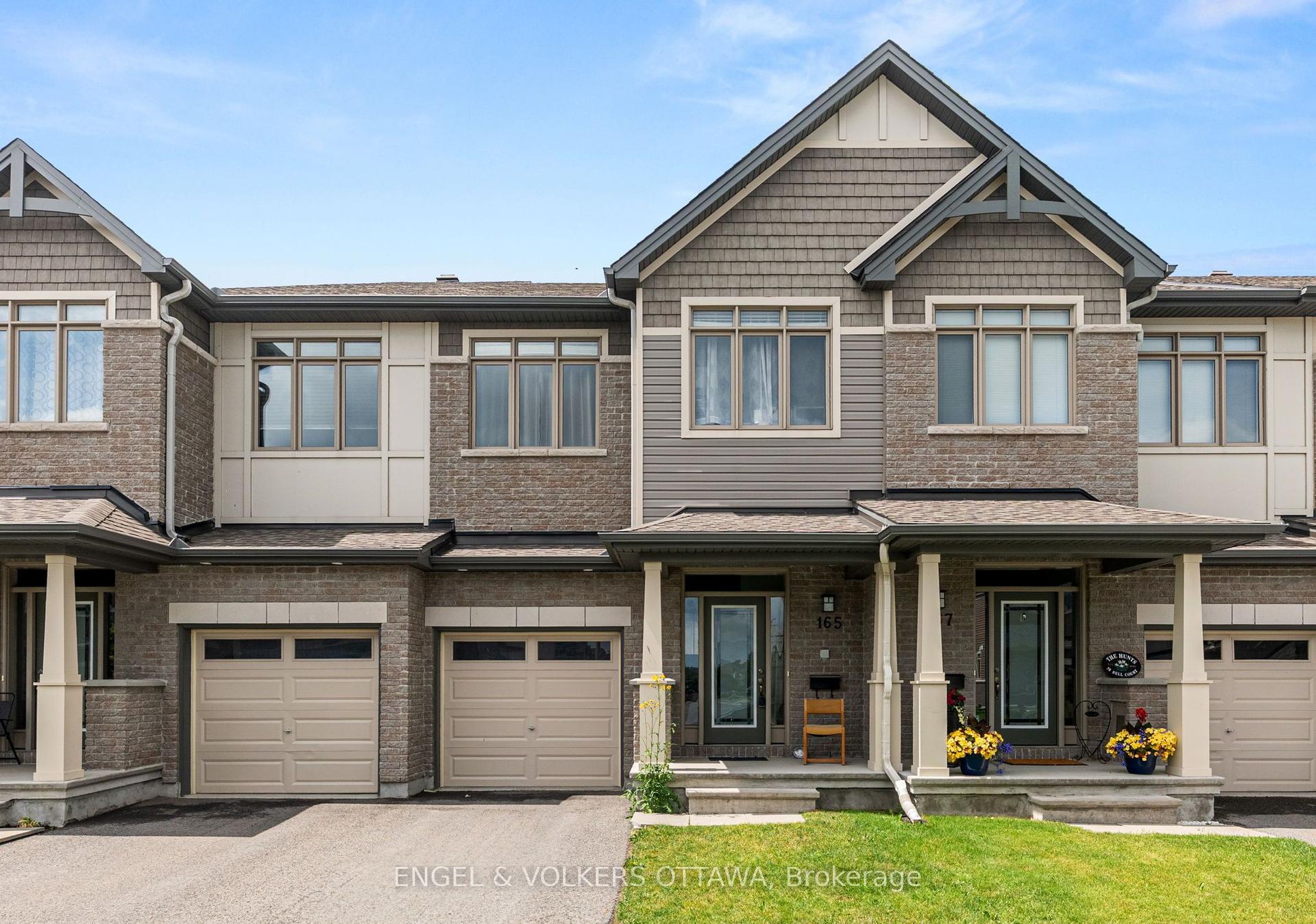 165 Overberg Way, Kanata — Townhouse for lease, photo 1