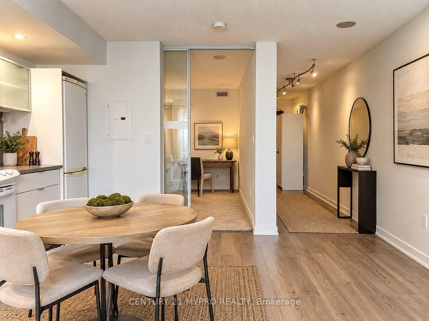 4K Spadina Avenue 1105 #1105, Toronto — Condo for lease, photo 1